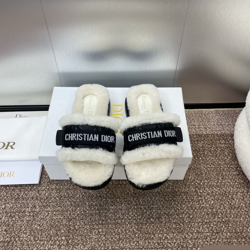 ch**an D*or slippers